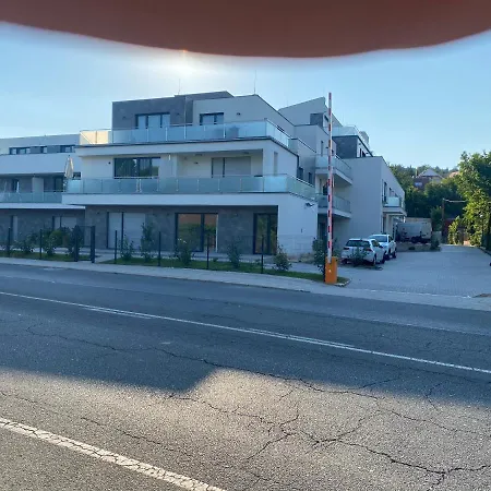 Aranyhid Apartament *